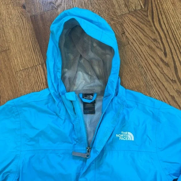 Girl’s The North Face Lightweight Windbreaker/Rain Coat. Size Large 14/16.
